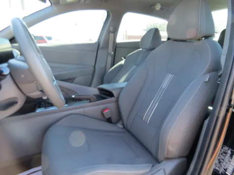 More photos of 2024 Hyundai Elantra SEL at Gaye Chevrolet, NC