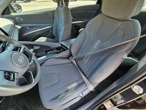 More photos of 2024 Hyundai Elantra SEL at Gaye Chevrolet, NC