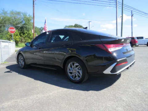 More photos of 2024 Hyundai Elantra SEL at Gaye Chevrolet, NC