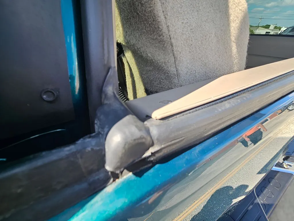 1996 Chevrolet Tahoe - Photo 20