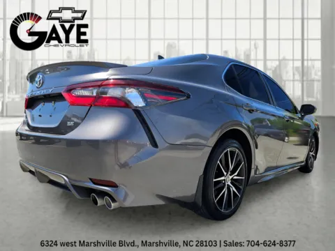 More photos of 2021 Toyota Camry SE at Gaye Chevrolet, NC