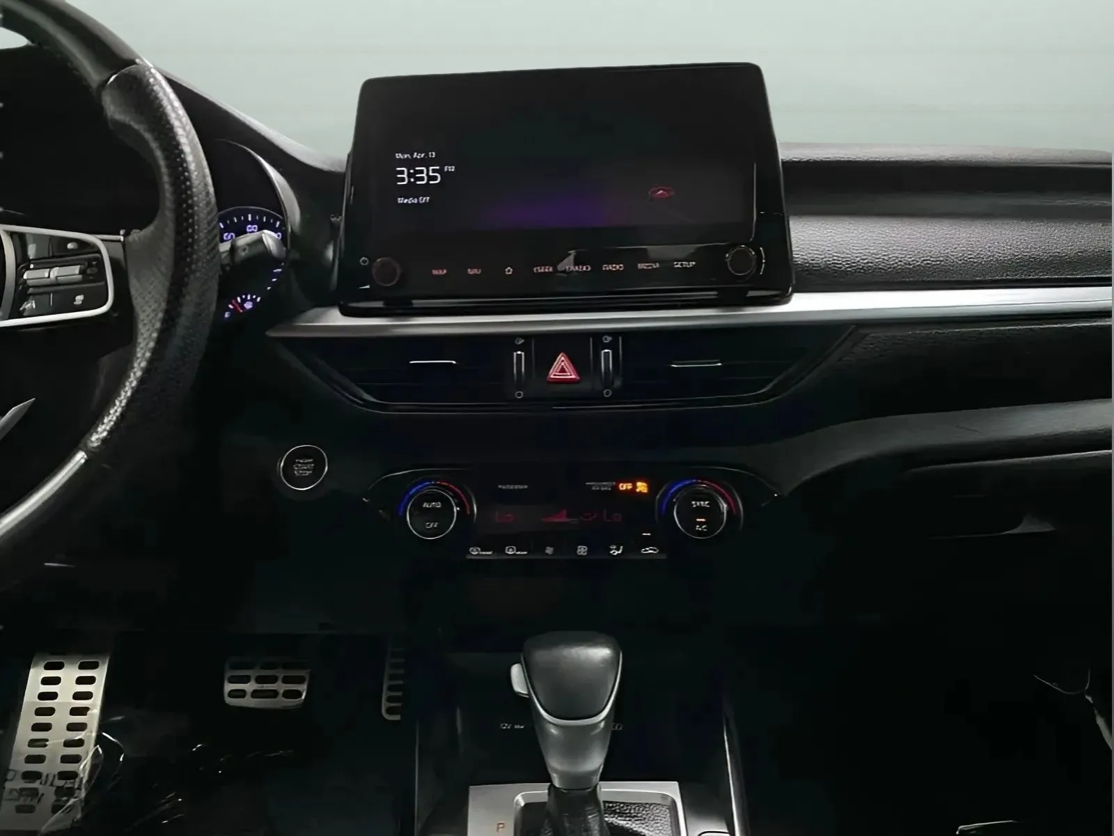 2023 Kia Forte GT-Line - Photo 19