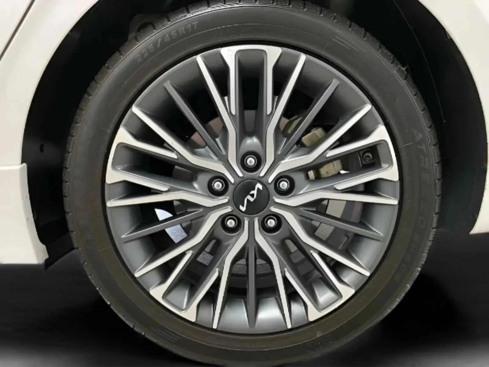 2023 Kia Forte GT-Line - Photo 25
