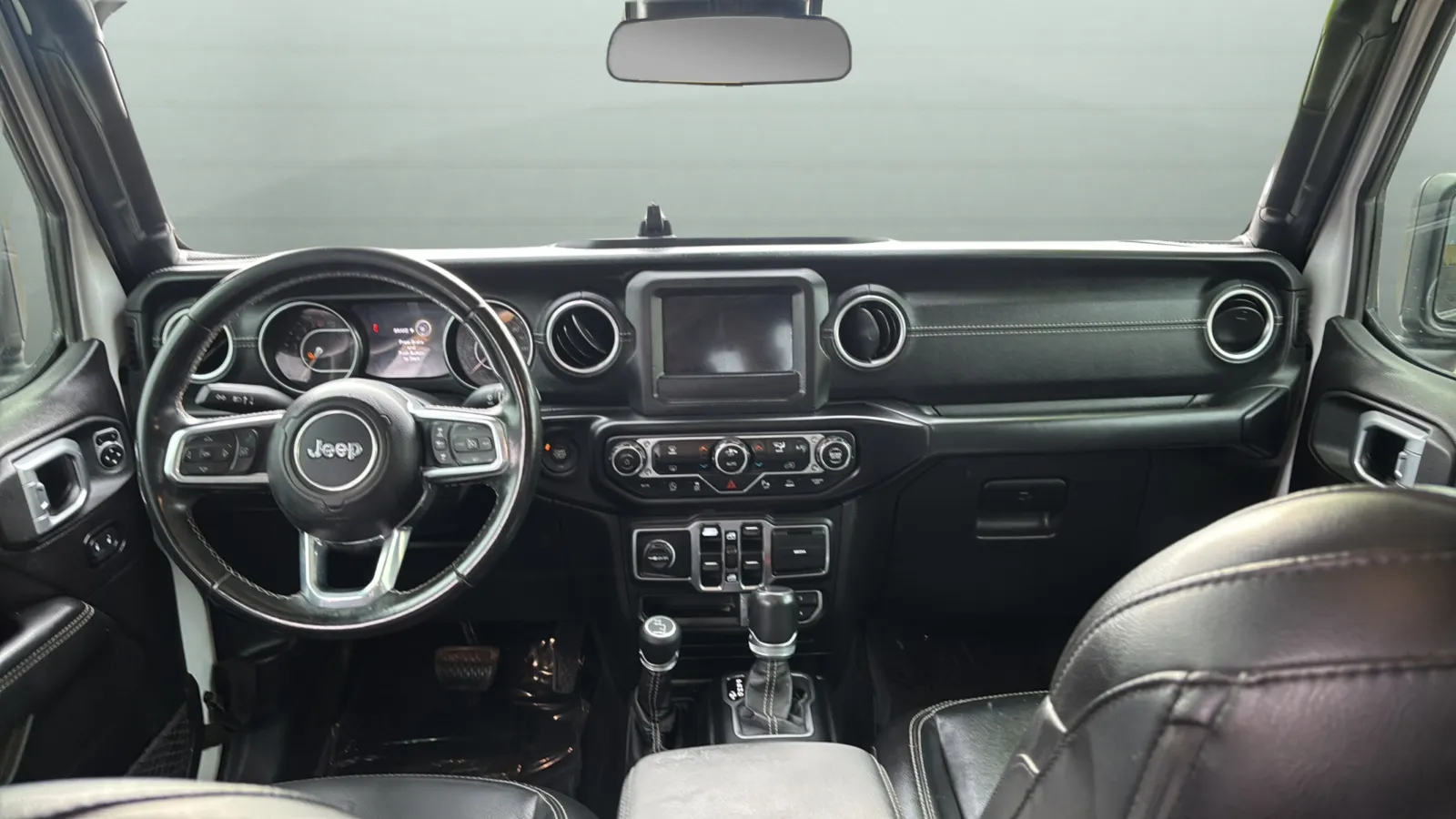 2020 Jeep Gladiator Overland - Photo 10