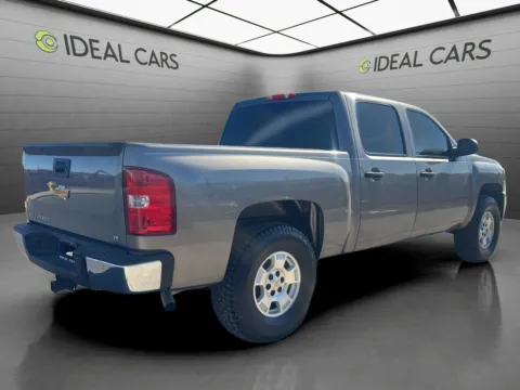 More photos of 2013 Chevrolet Silverado 1500 LT at Ideal Cars - Broadway, AZ
