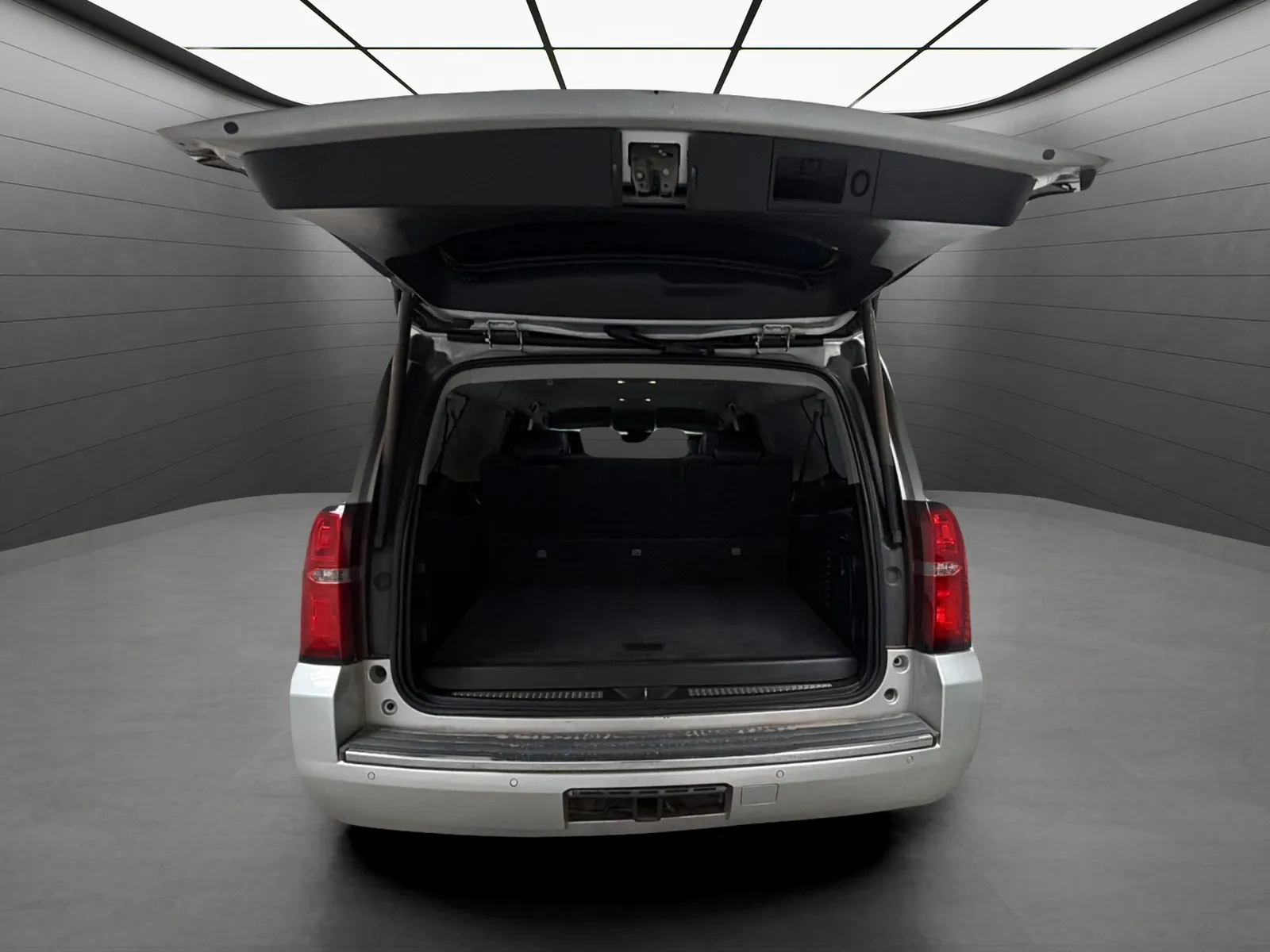 Chevrolet Suburban photo 20