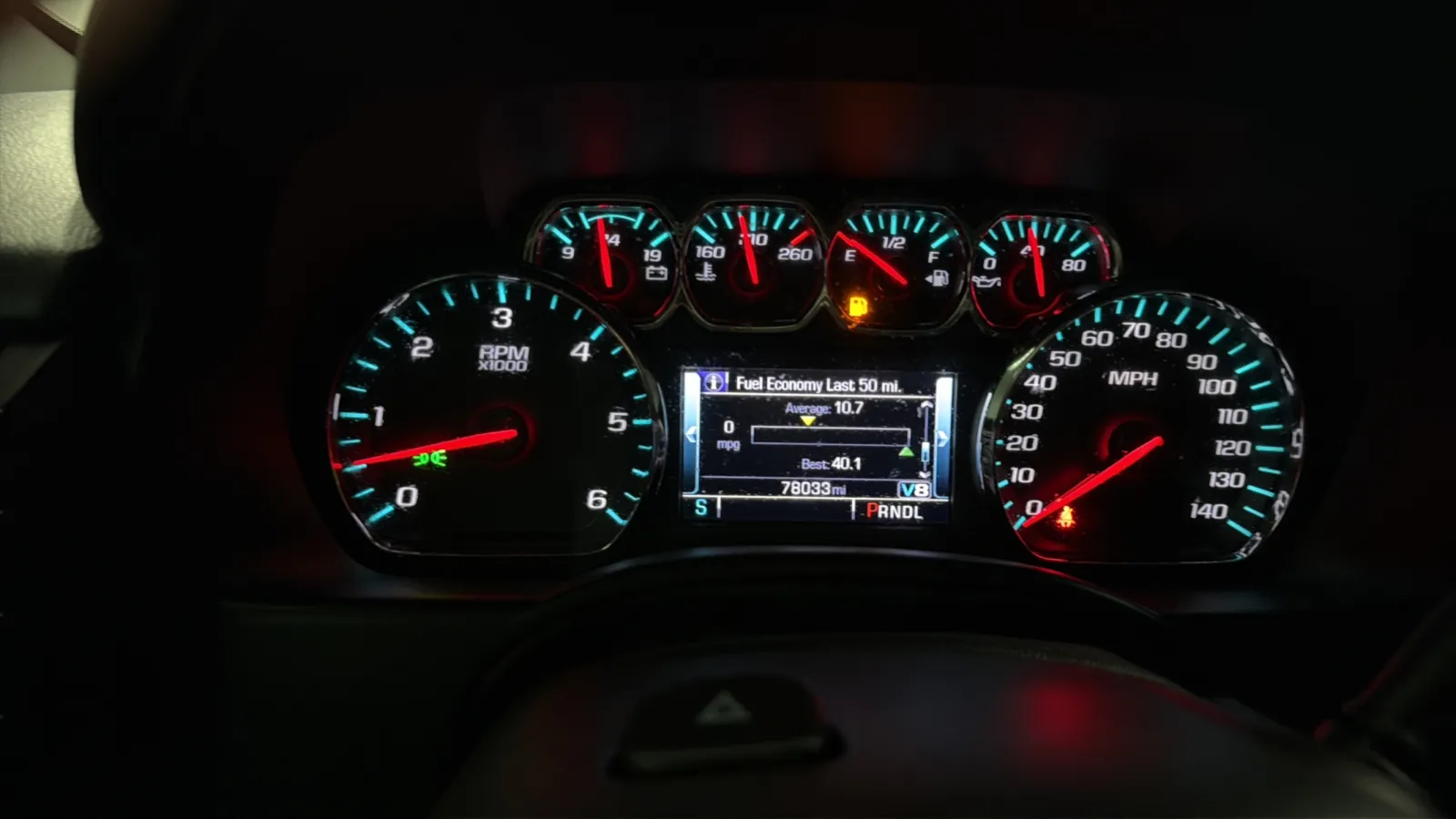 Chevrolet Suburban photo 11