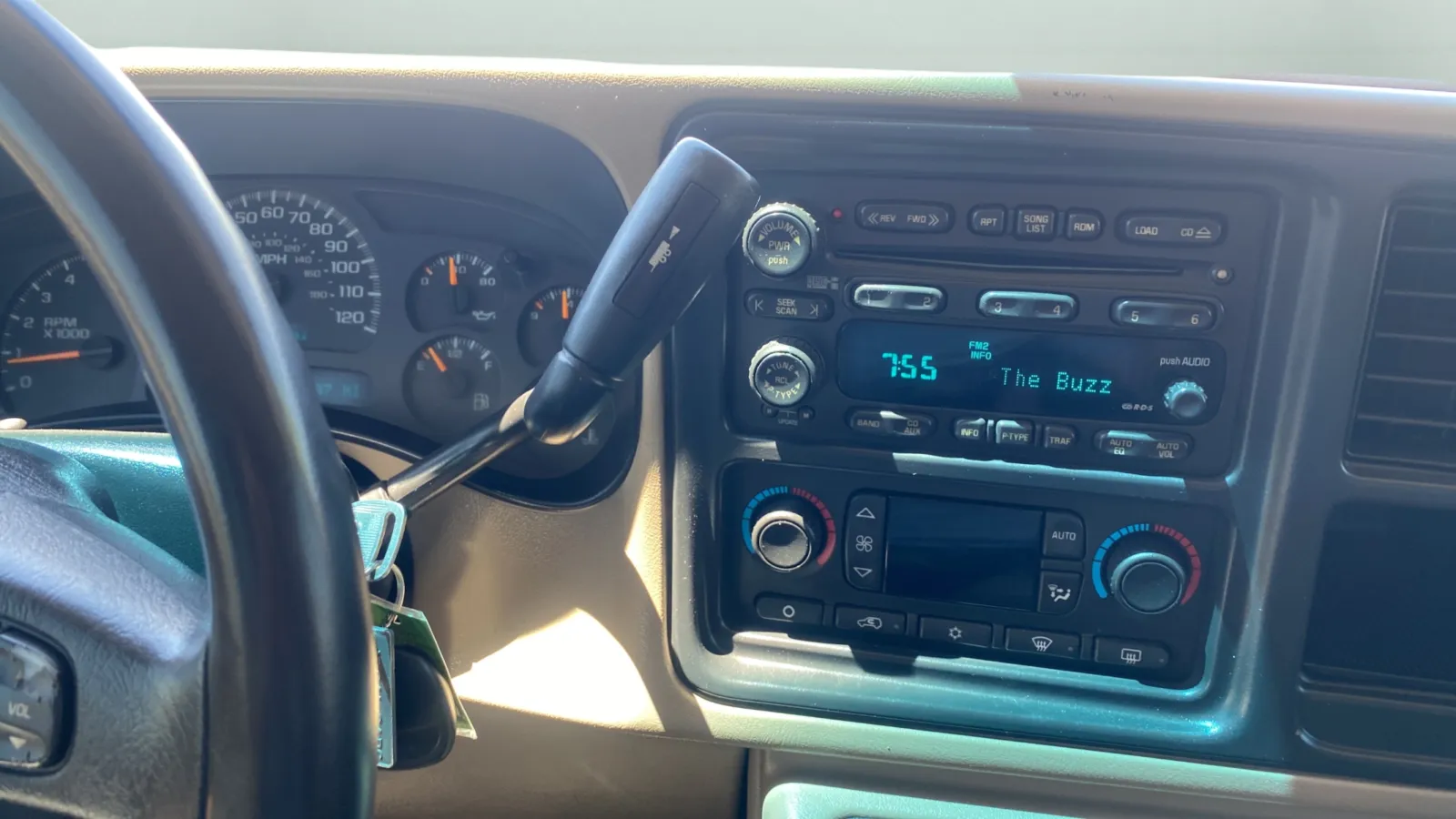 2004 Chevrolet Silverado 2500HD LS - Photo 14