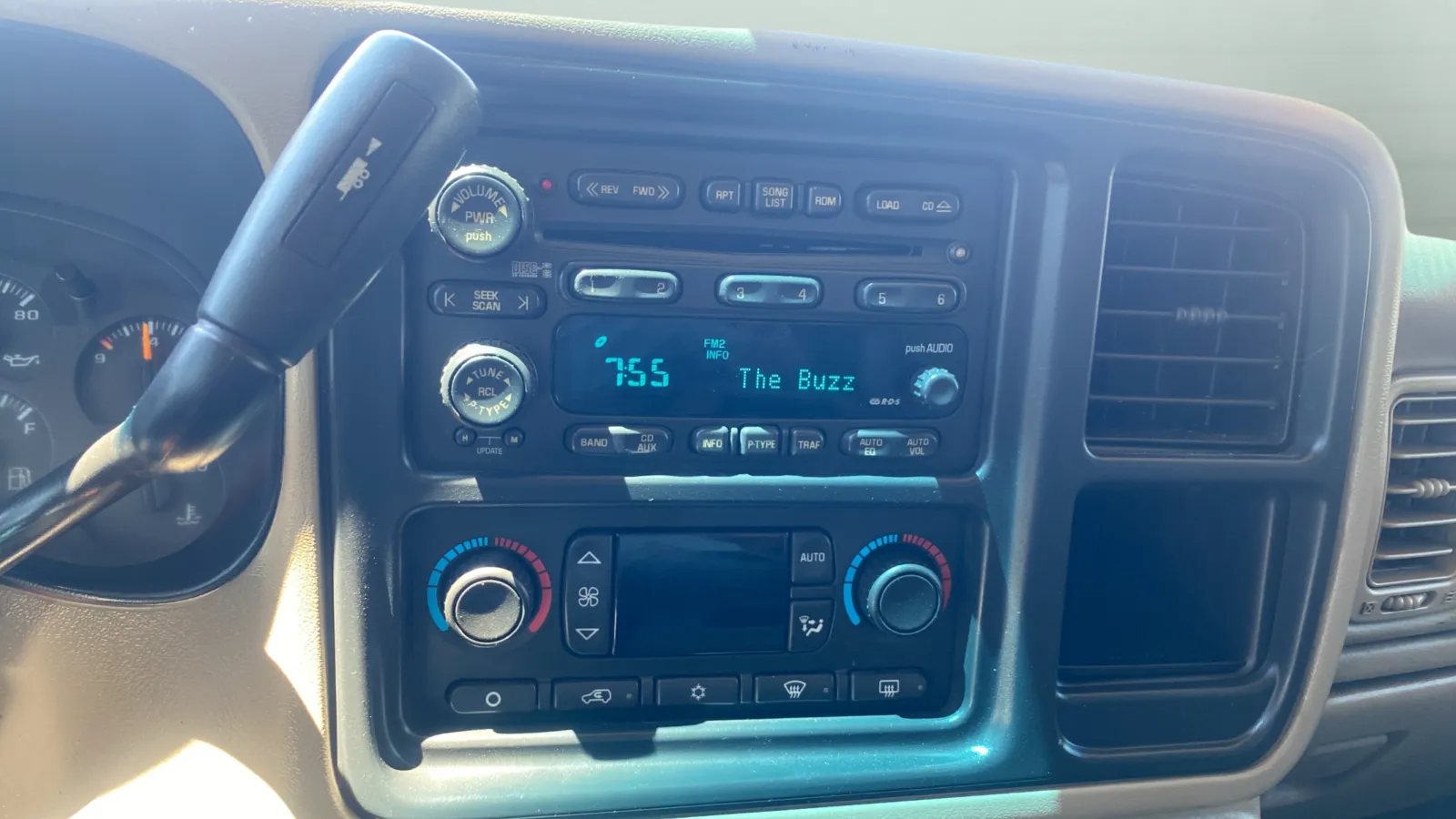 2004 Chevrolet Silverado 2500HD LS - Photo 16