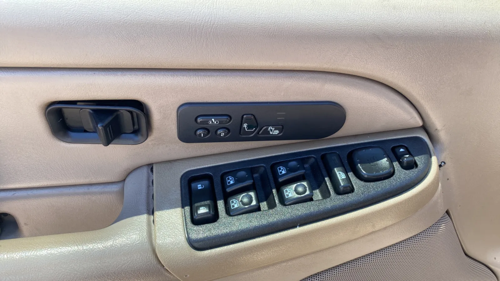 2004 Chevrolet Silverado 2500HD LS - Photo 20
