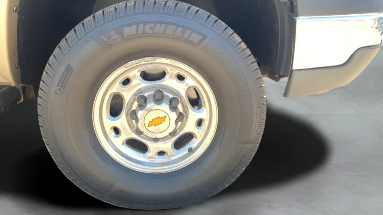 2004 Chevrolet Silverado 2500HD LS - Photo 39