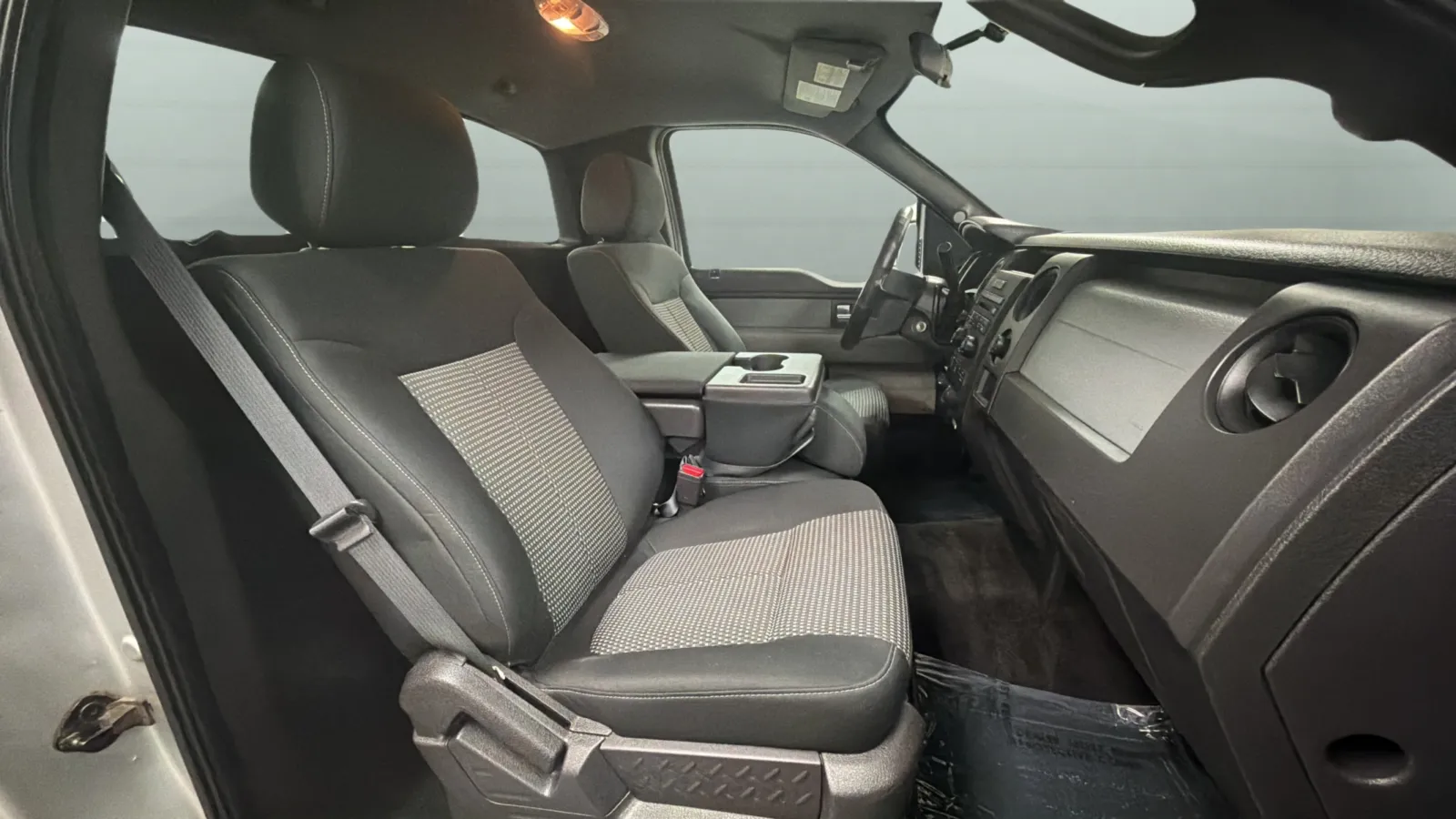 Ford F-150 photo 19