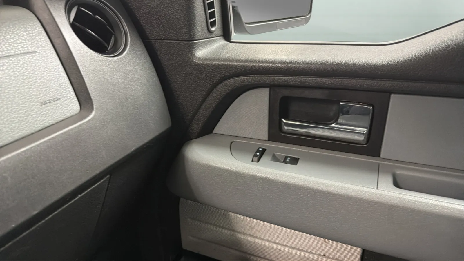 Ford F-150 photo 16