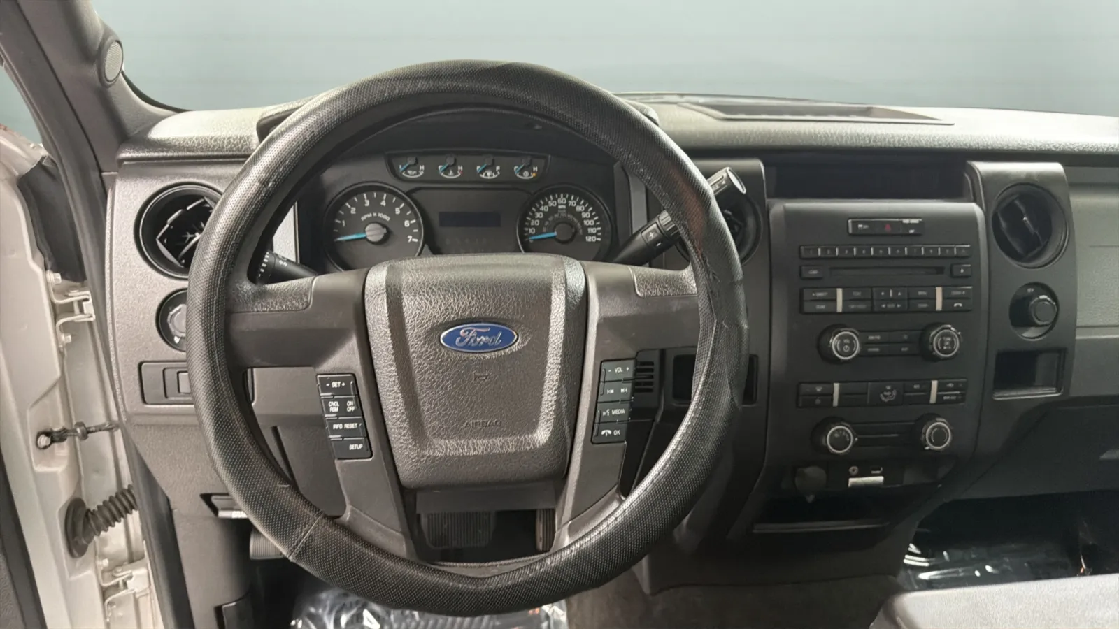 Ford F-150 photo 10