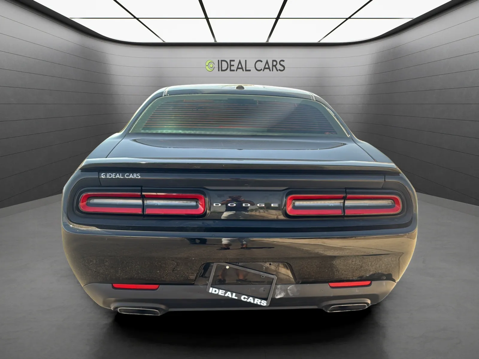 Dodge Challenger photo 6