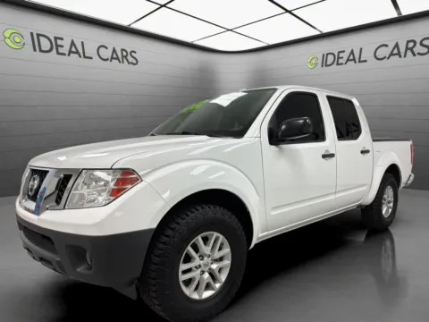 White 2018 Nissan Frontier SV V6 for sale in Mesa, AZ