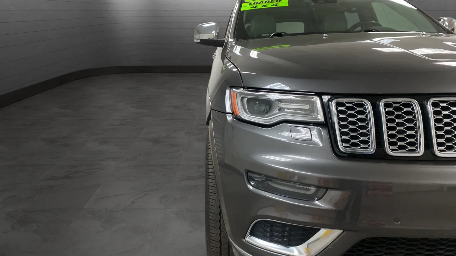 Jeep Grand Cherokee photo 30