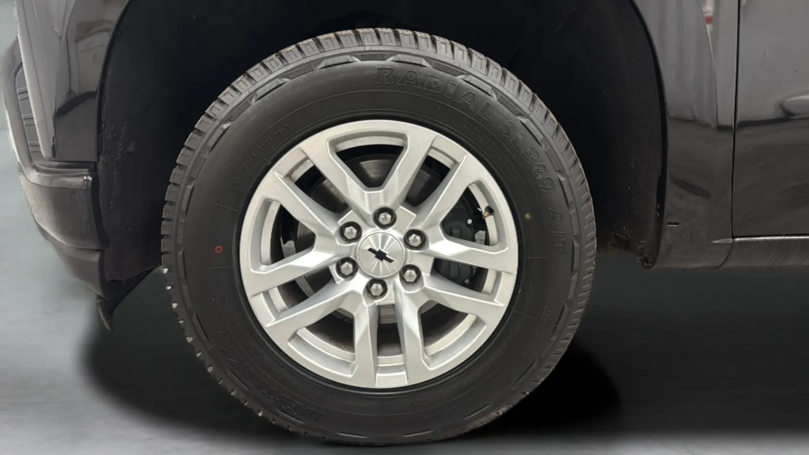 Chevrolet Silverado photo 27
