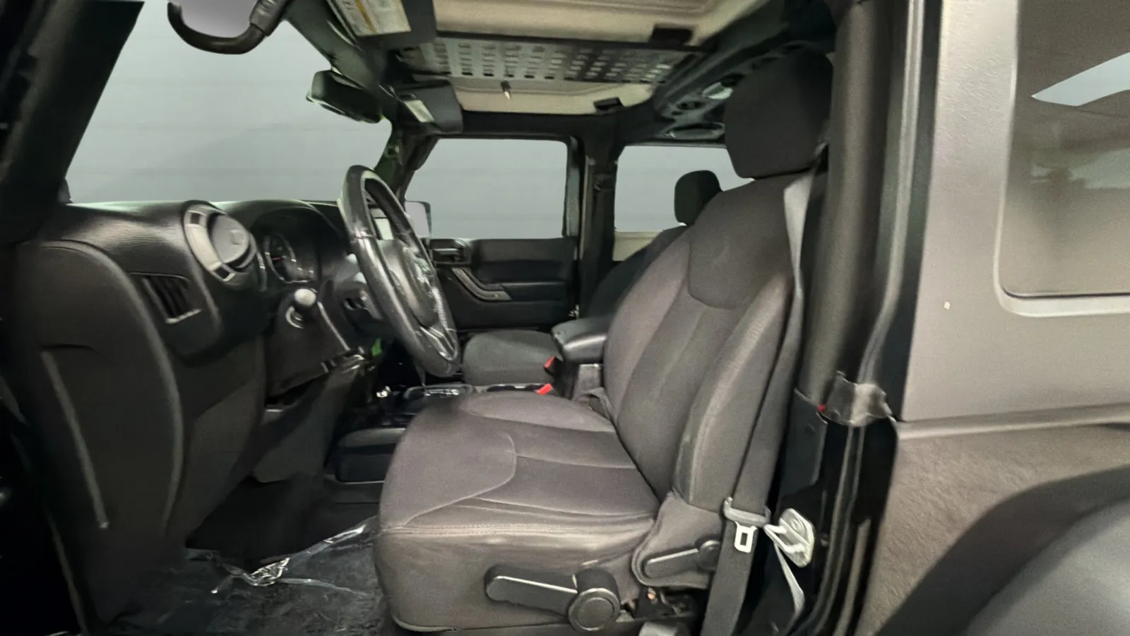 Jeep Wrangler photo 18