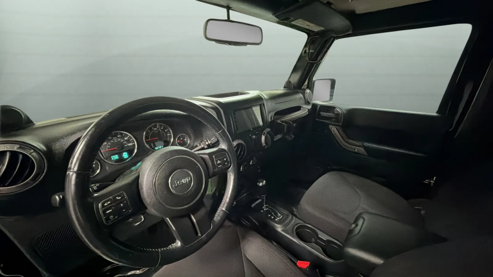 Jeep Wrangler photo 9