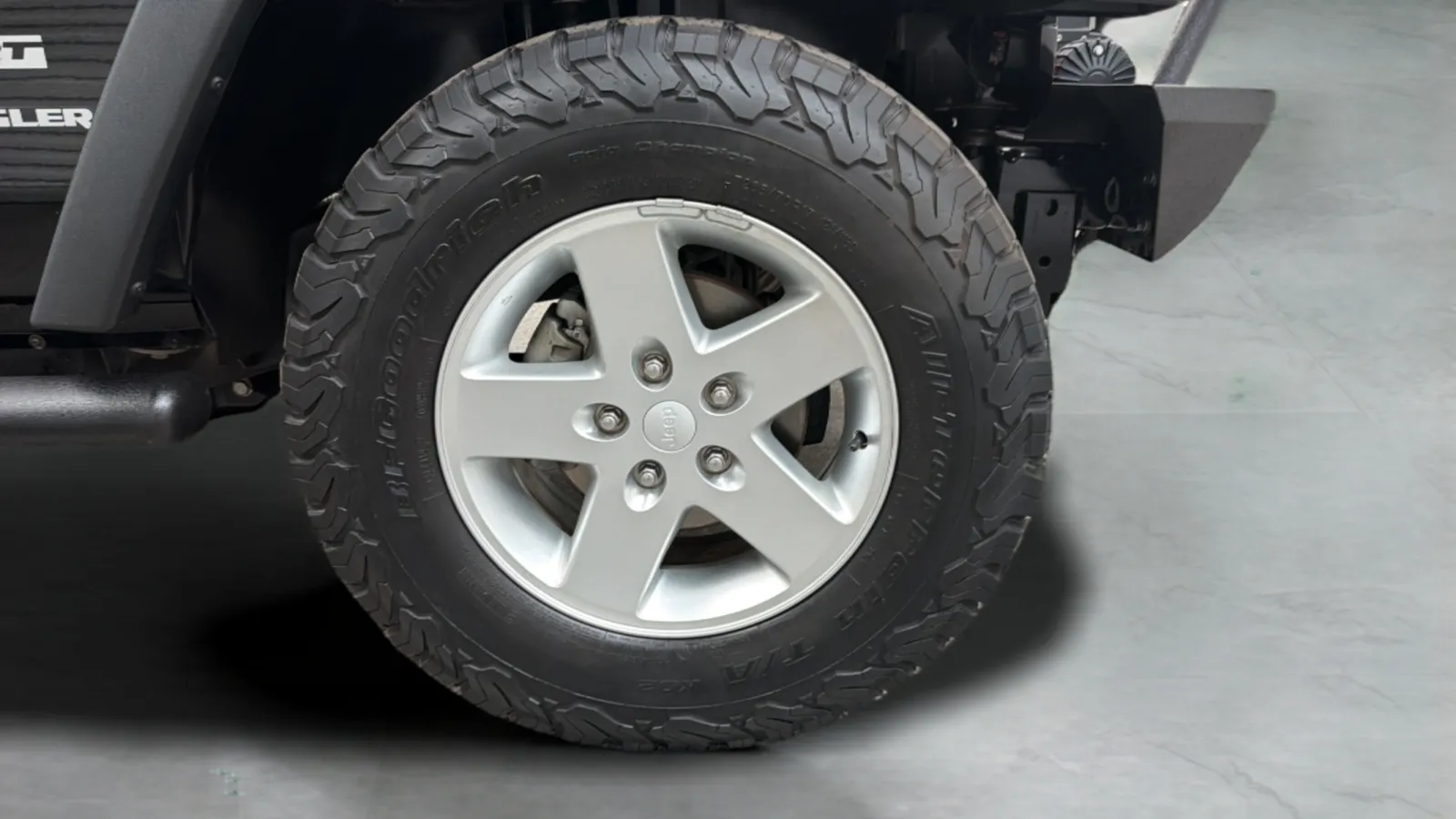 Jeep Wrangler photo 22