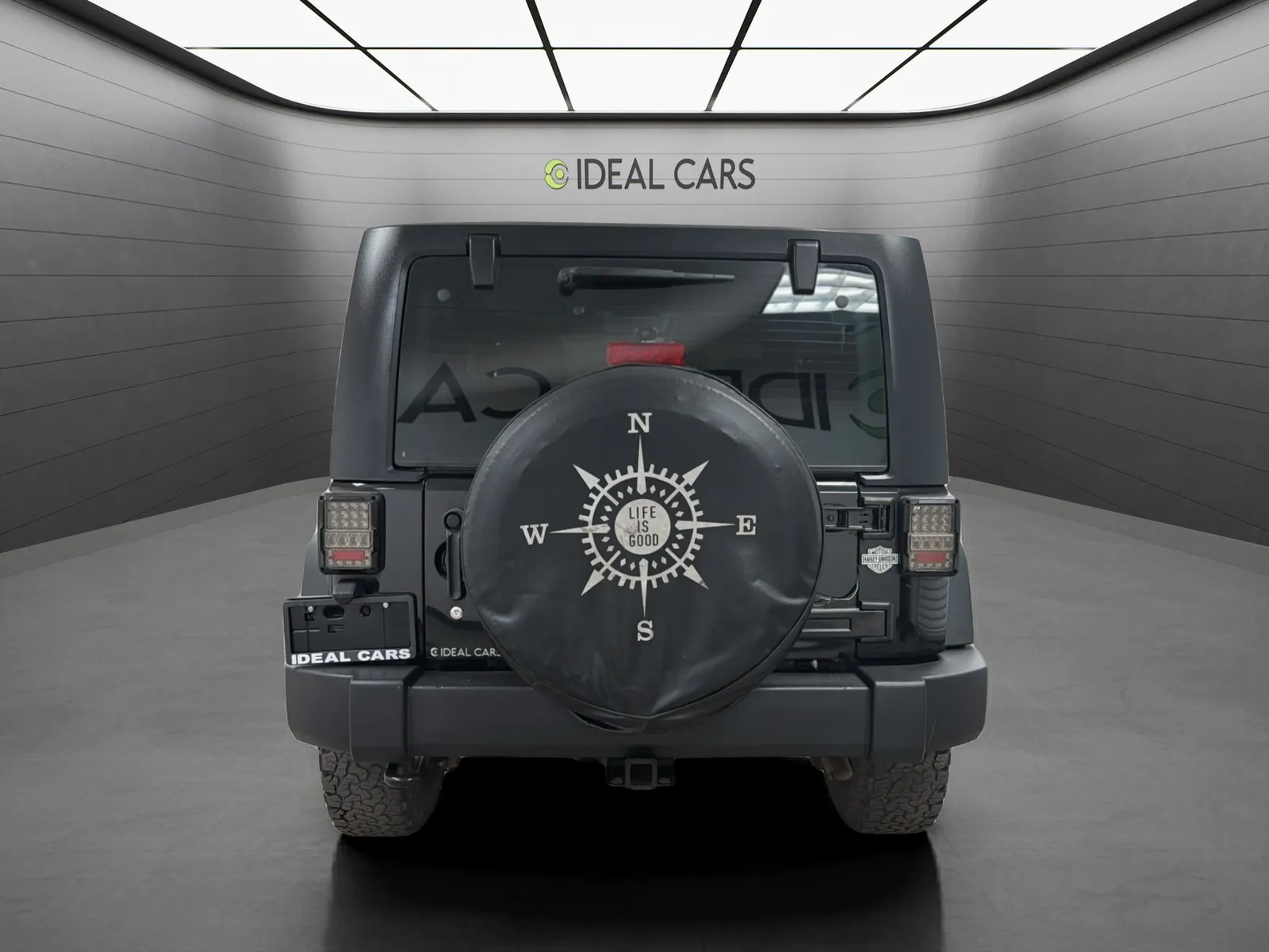 Jeep Wrangler photo 4