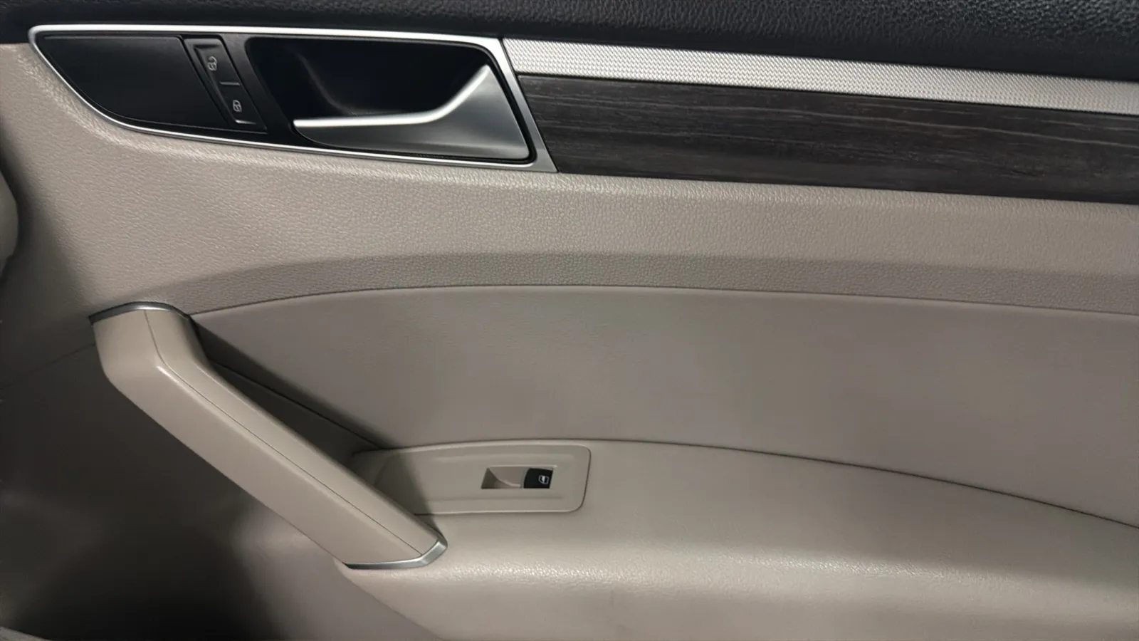 Volkswagen Passat photo 16