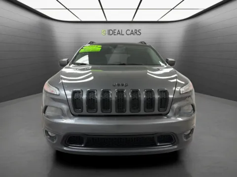 Photos of 2018 Jeep Cherokee Latitude for sale in Mesa, AZ at Ideal Cars - Broadway