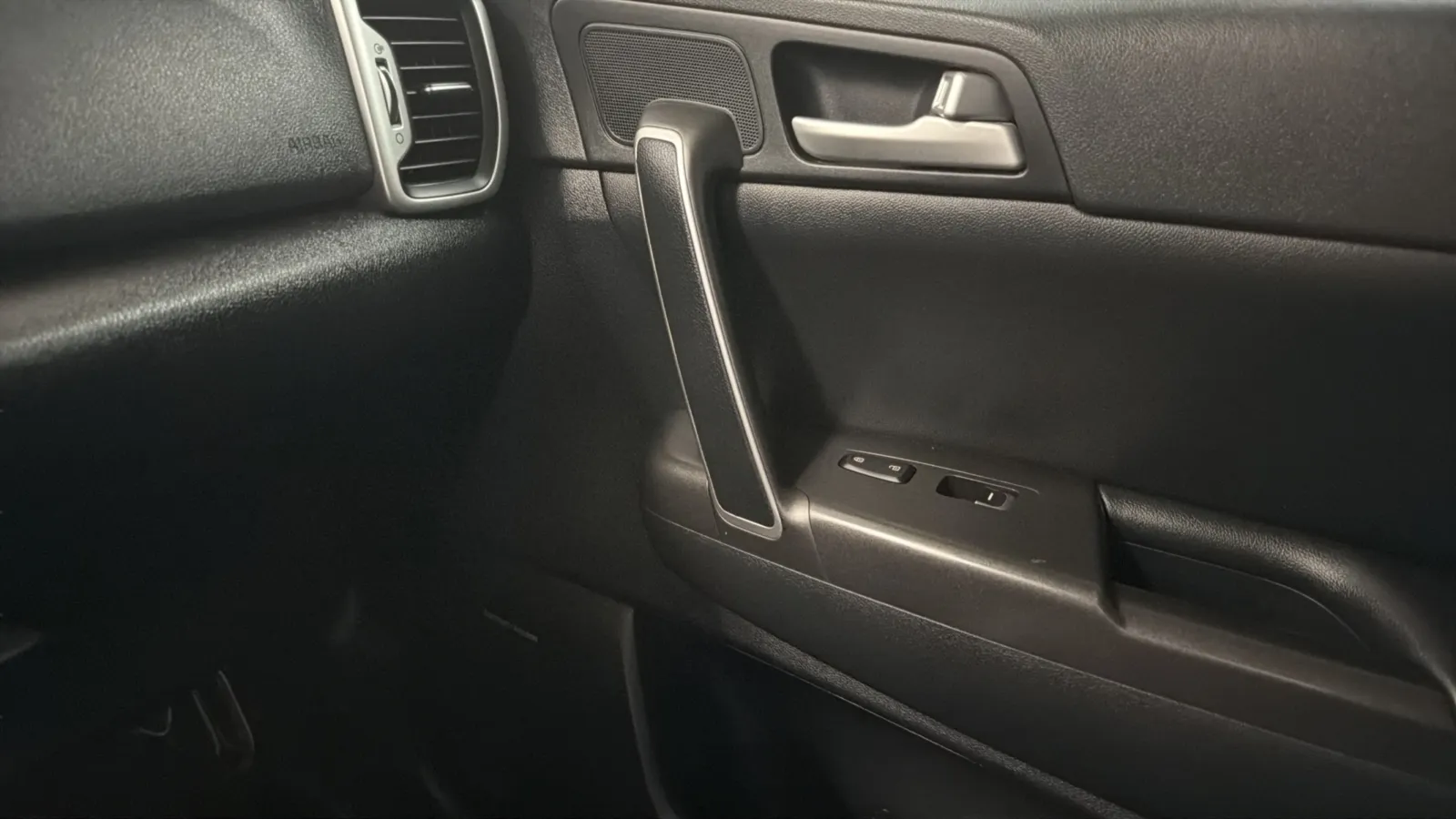 Kia Sportage photo 16