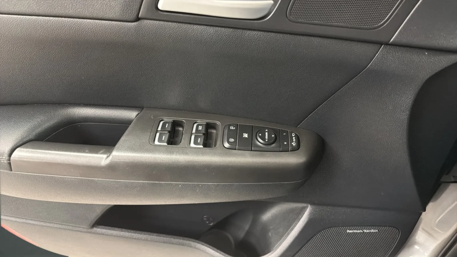 Kia Sportage photo 15