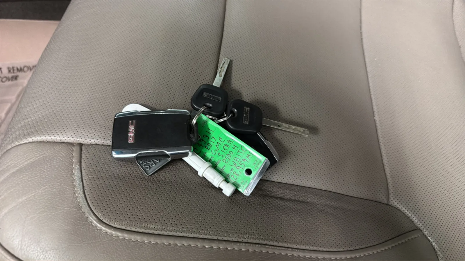 GMC Sierra photo 23