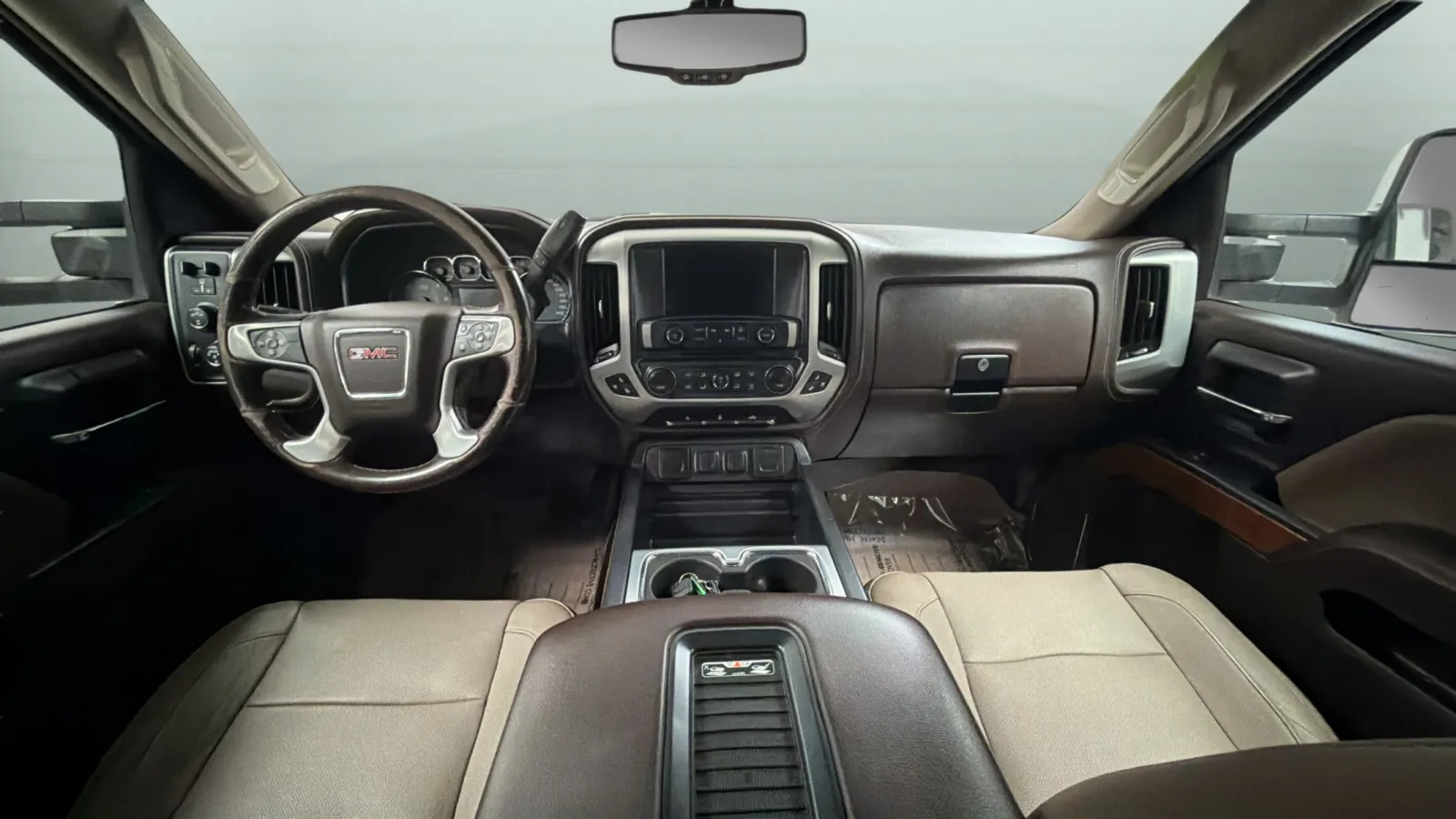 GMC Sierra photo 9