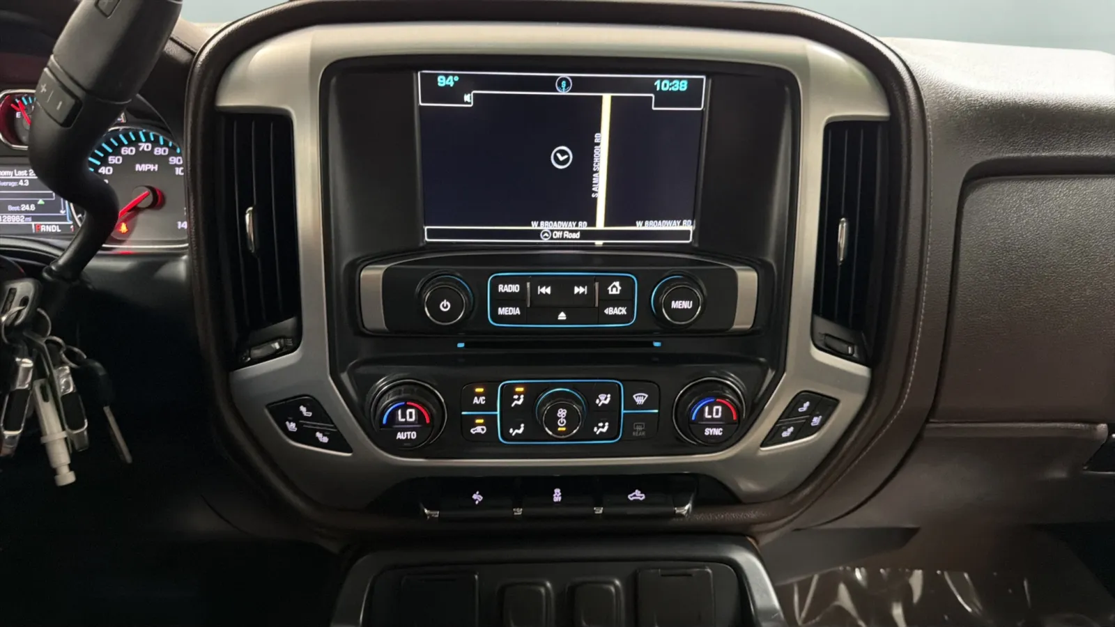 GMC Sierra photo 14