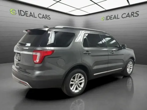 More photos of 2017 Ford Explorer XLT at Ideal Cars - Broadway, AZ