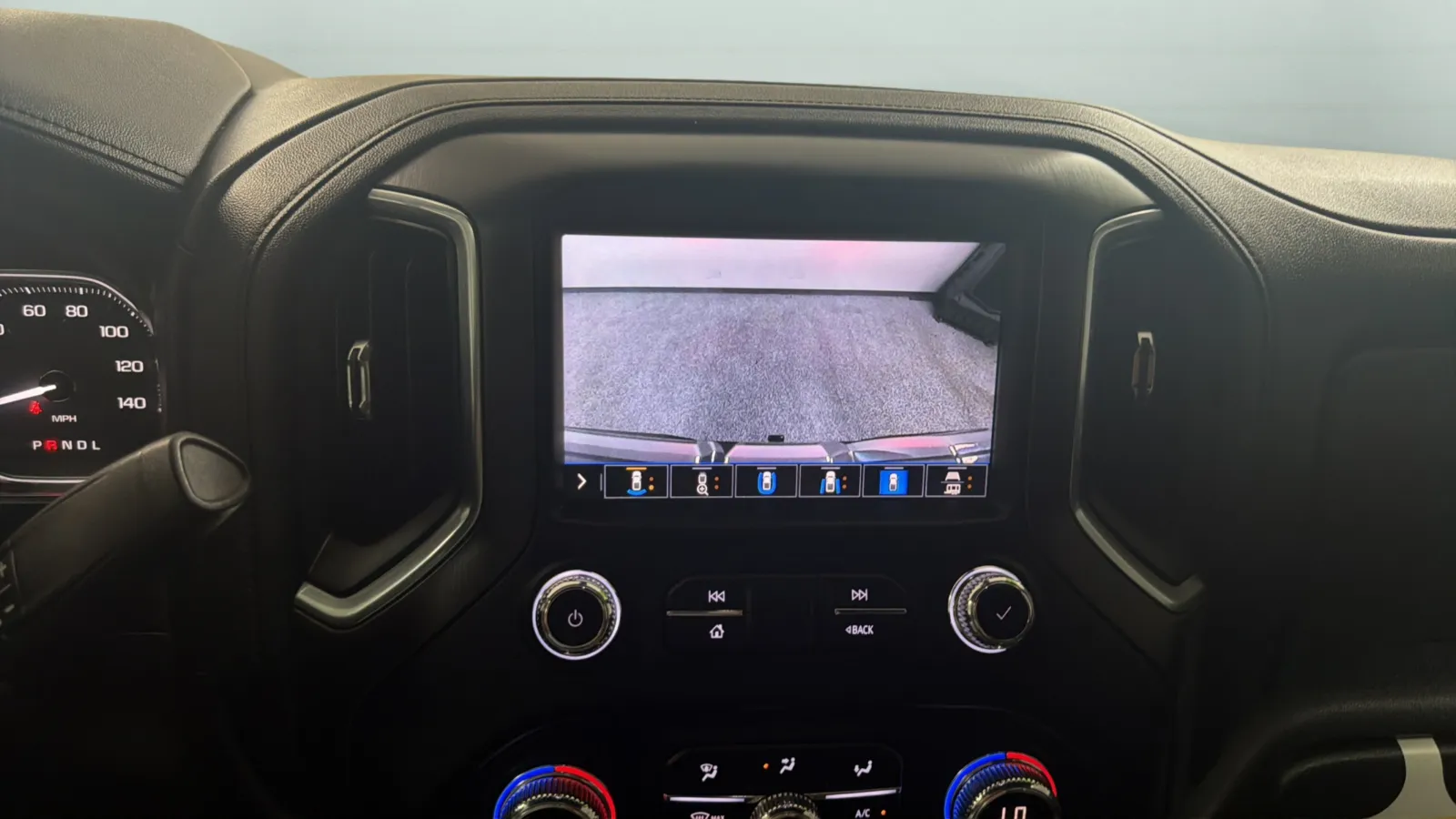 GMC Sierra photo 14
