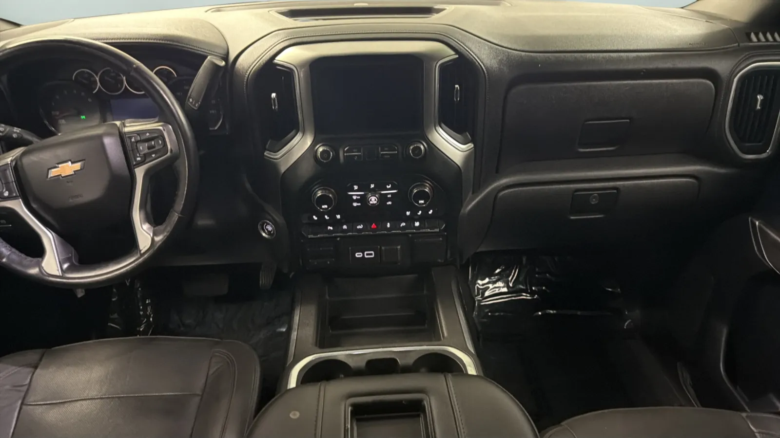 Chevrolet Silverado photo 16