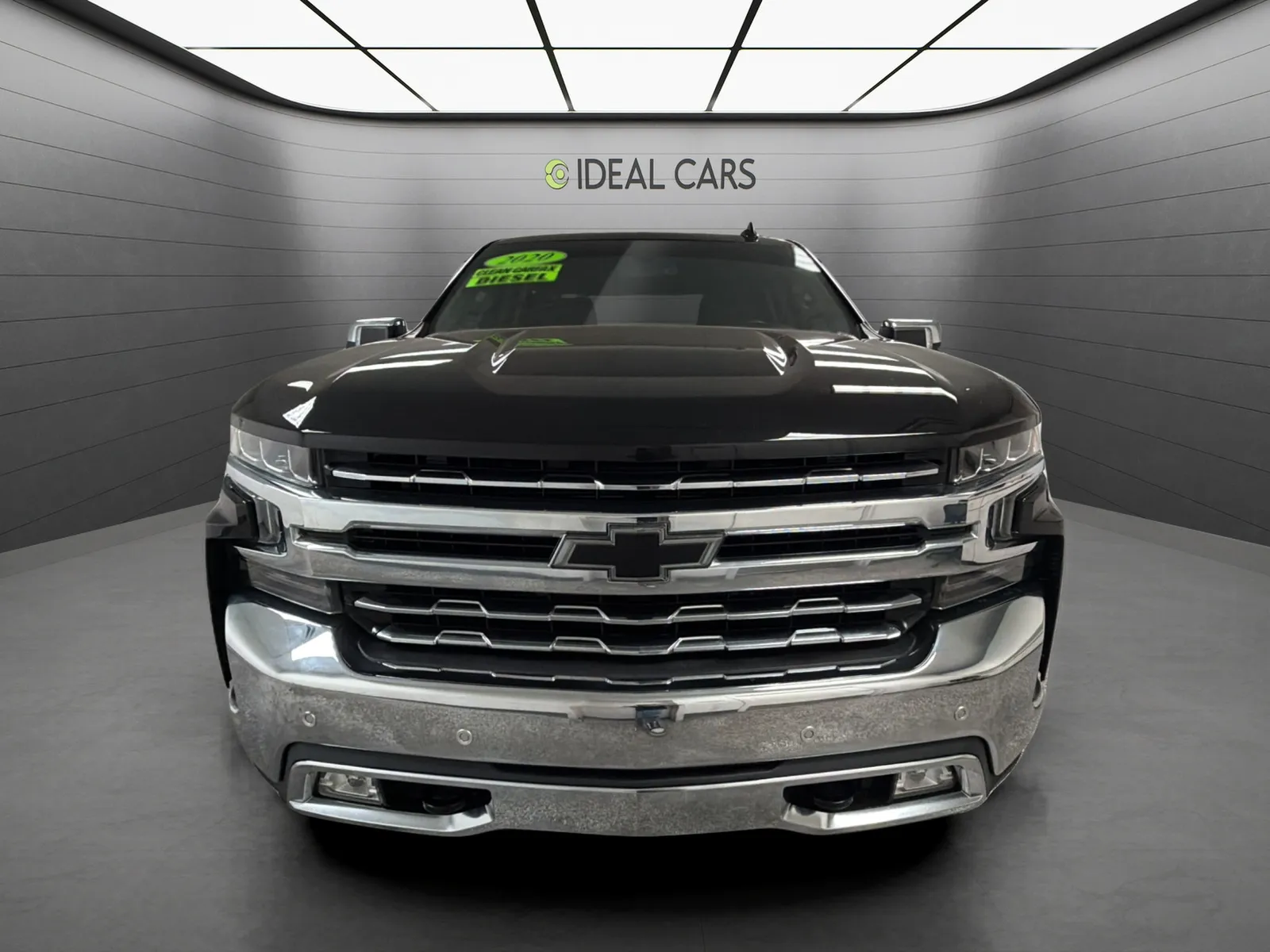 Chevrolet Silverado photo 2
