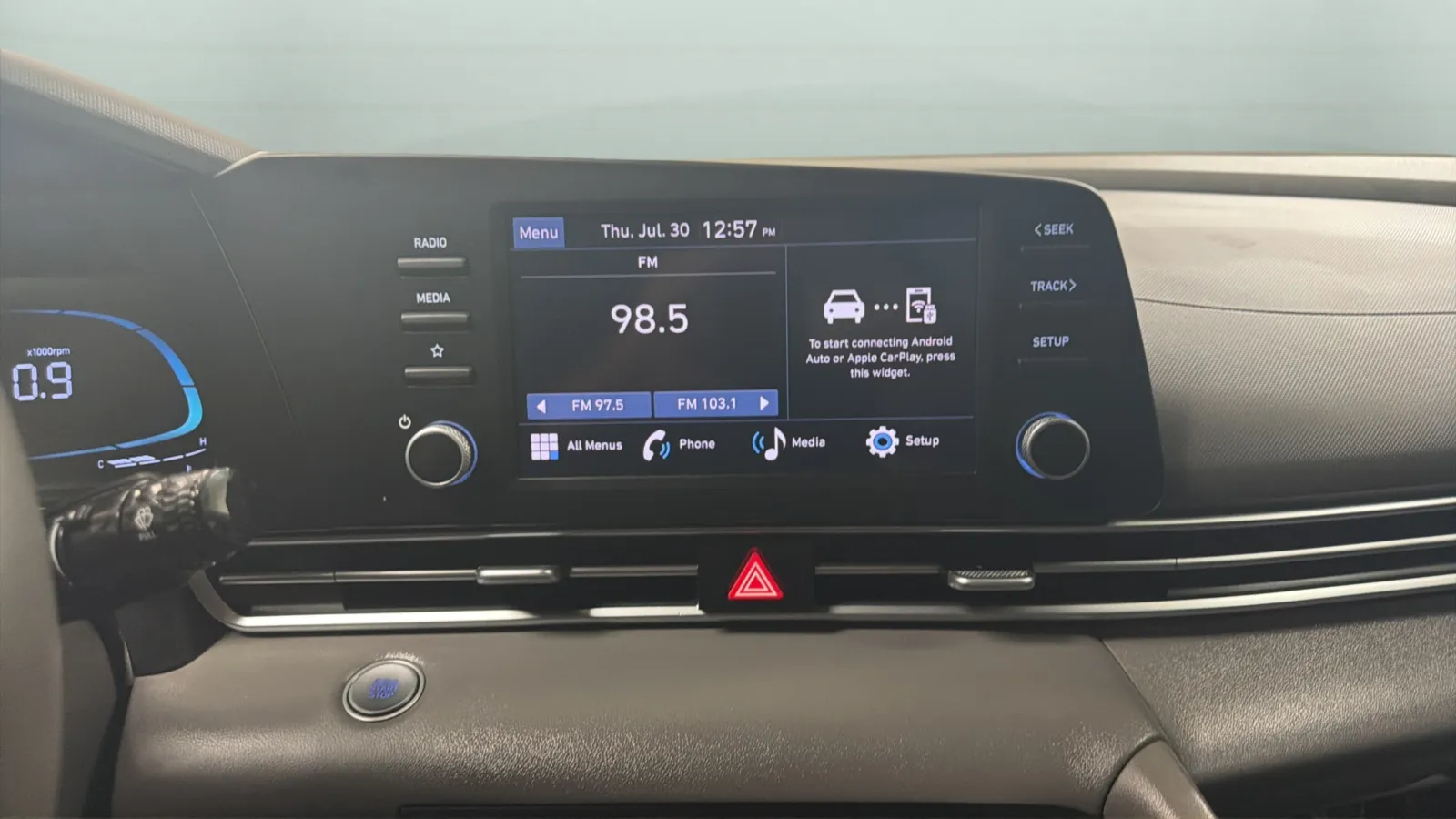 2025 Hyundai Elantra SEL - Photo 13
