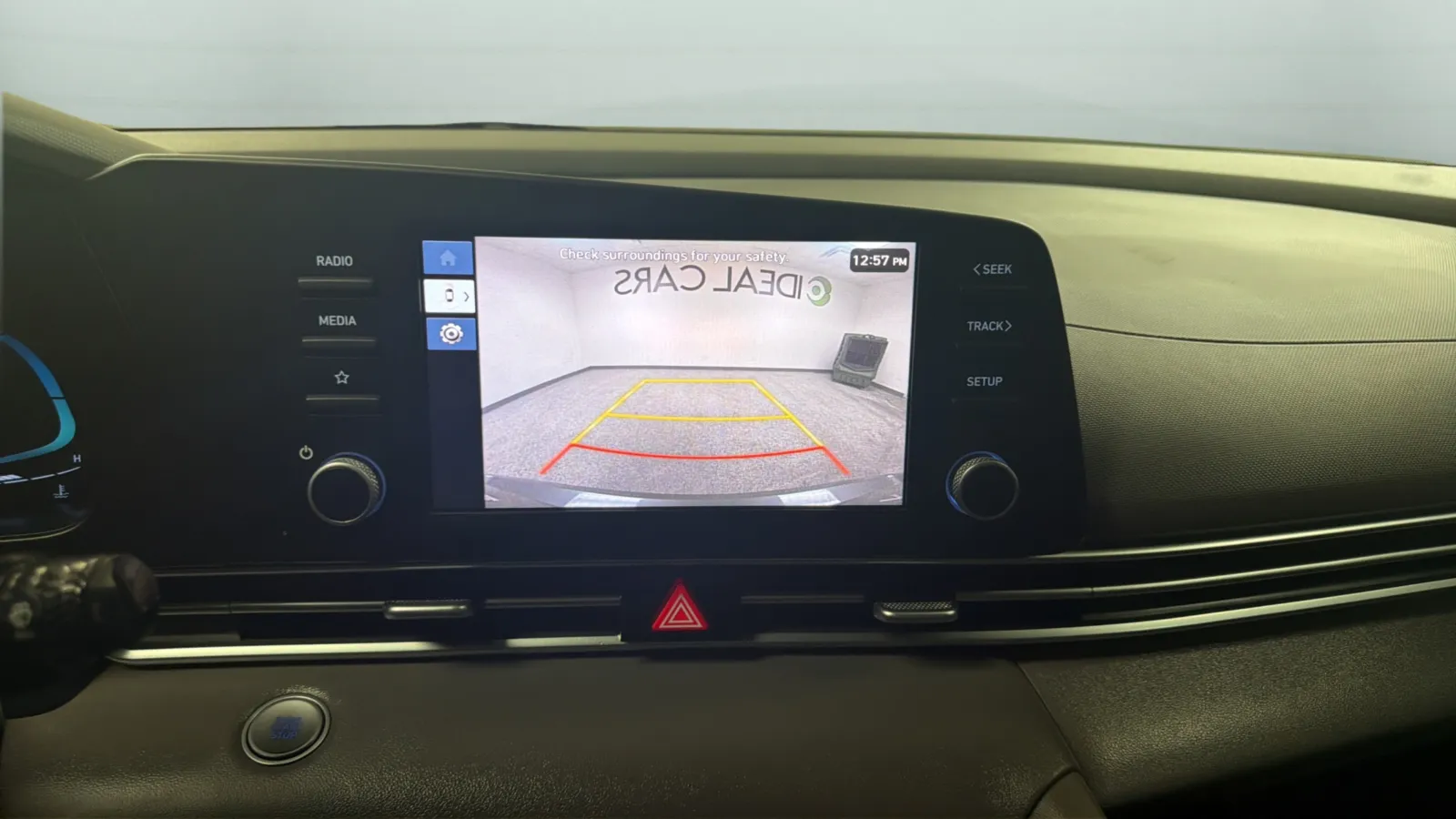 2025 Hyundai Elantra SEL - Photo 14