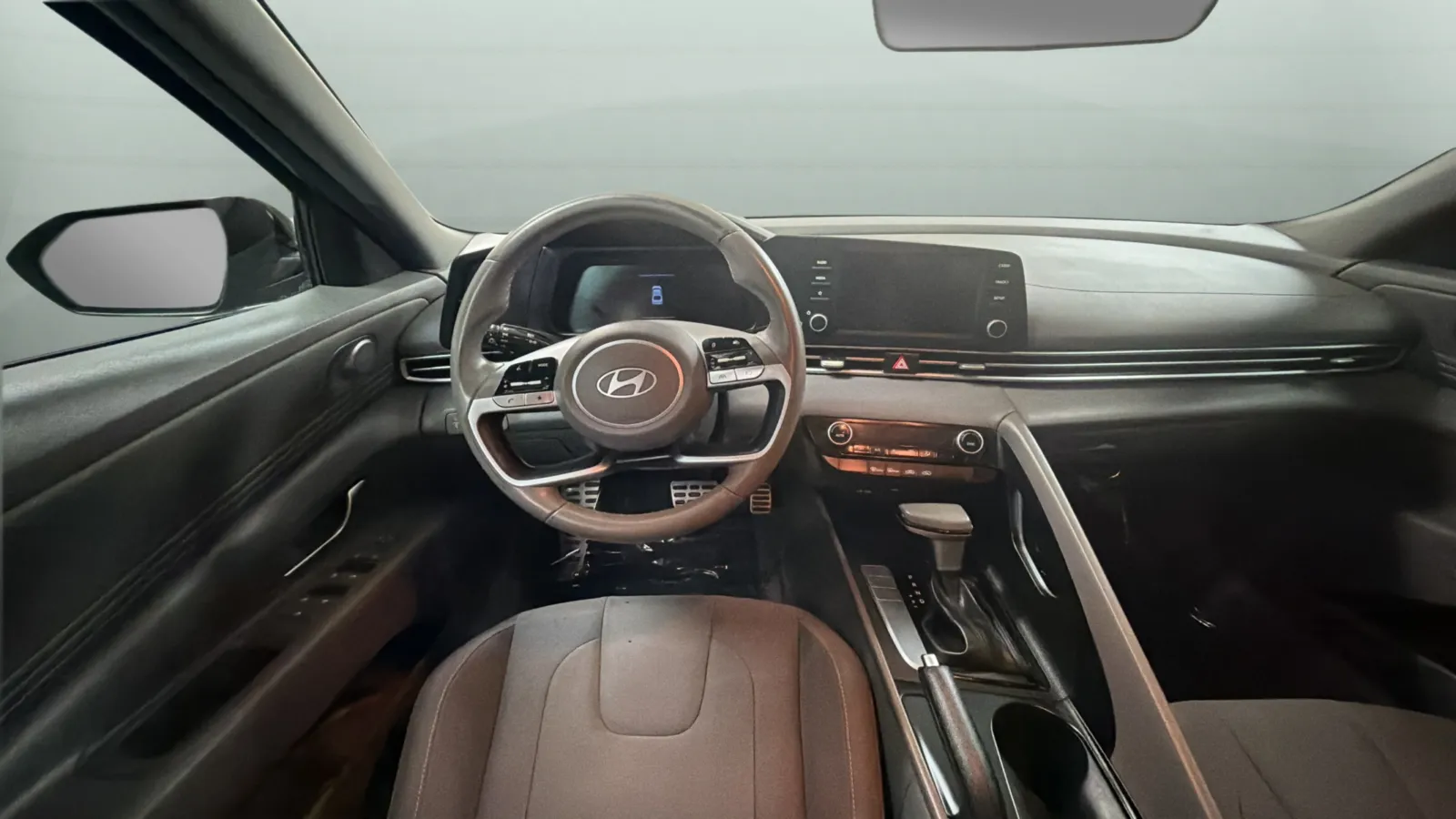 2025 Hyundai Elantra SEL - Photo 10