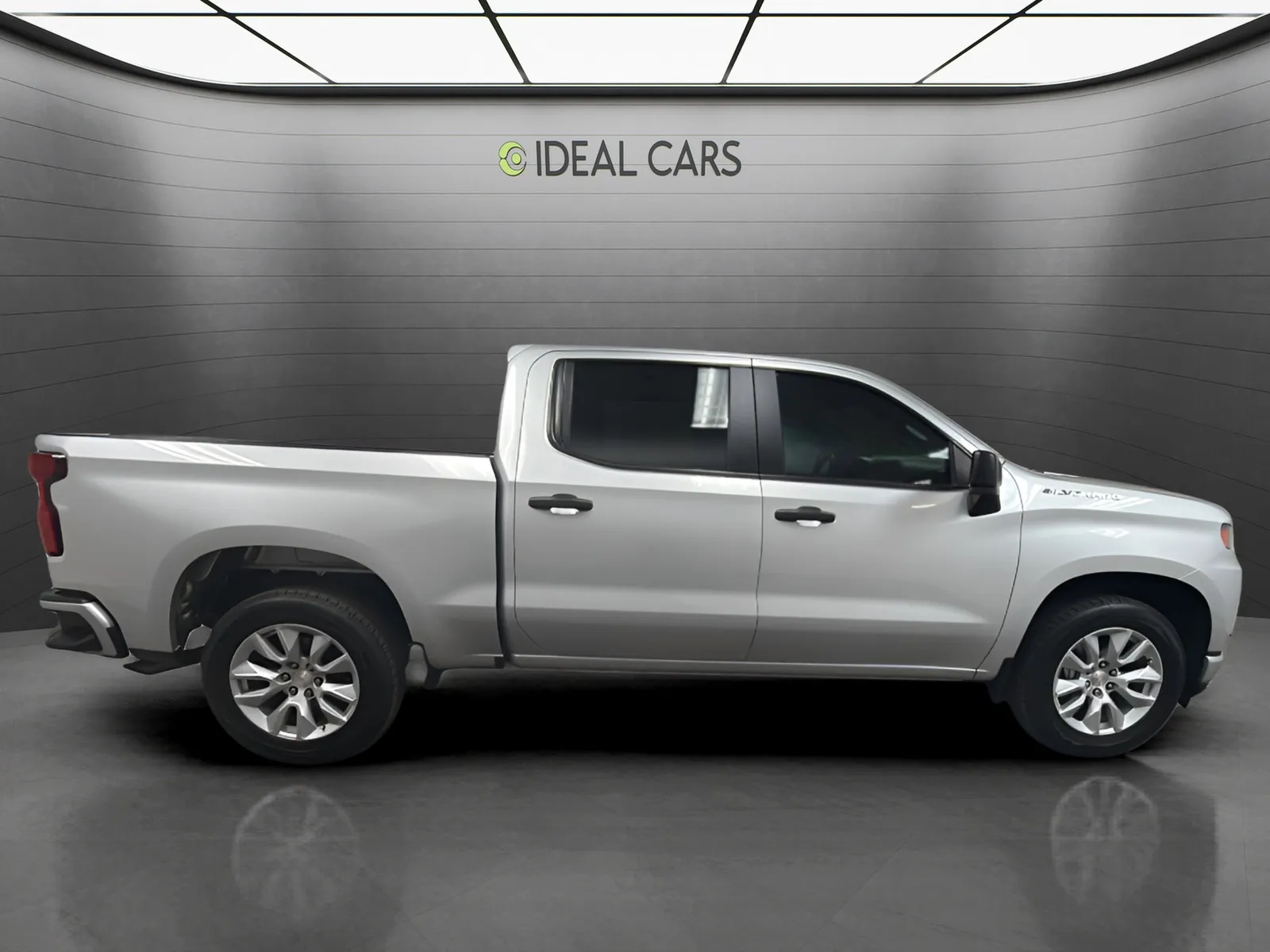 Chevrolet Silverado photo 4