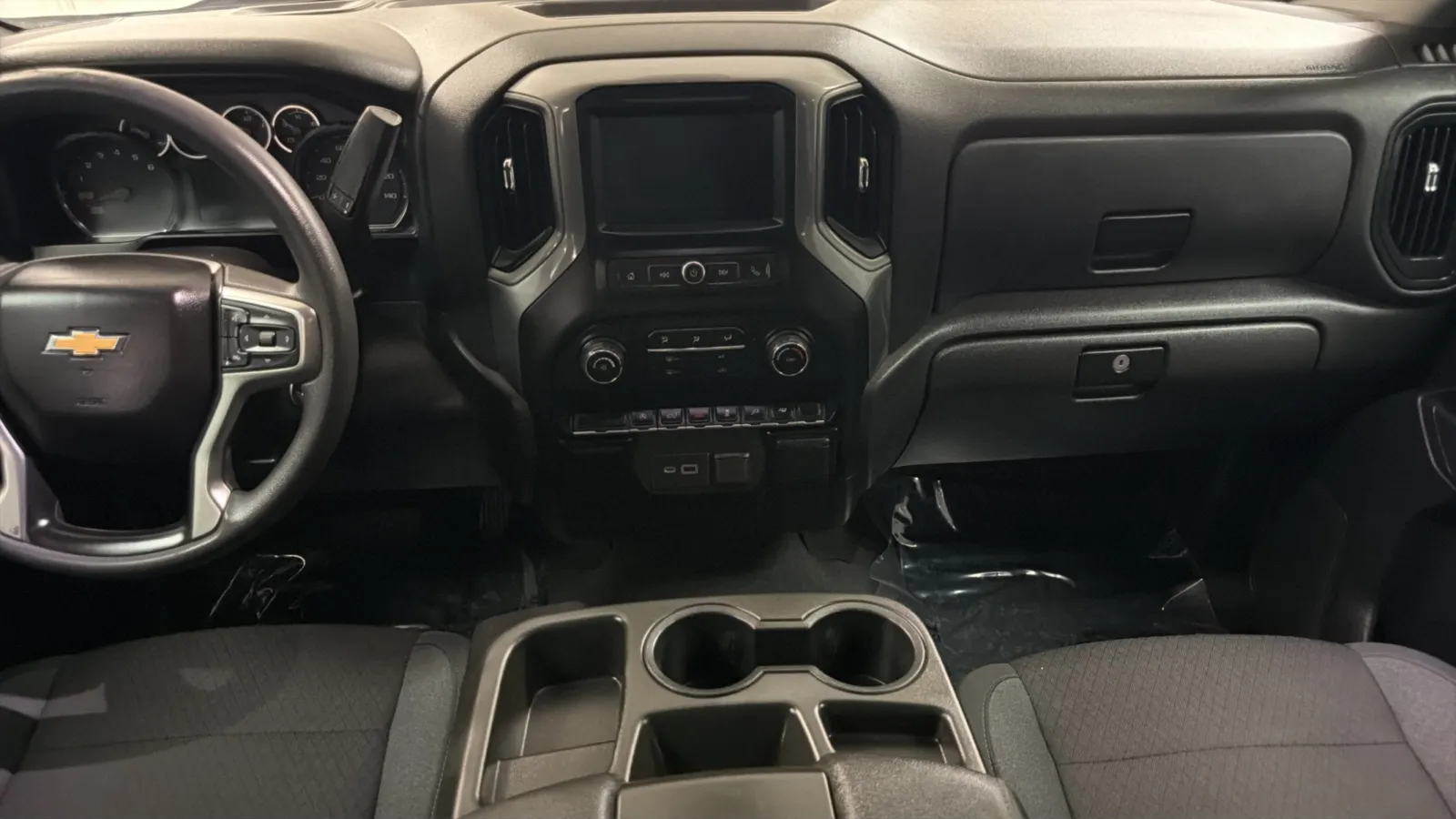 Chevrolet Silverado photo 15