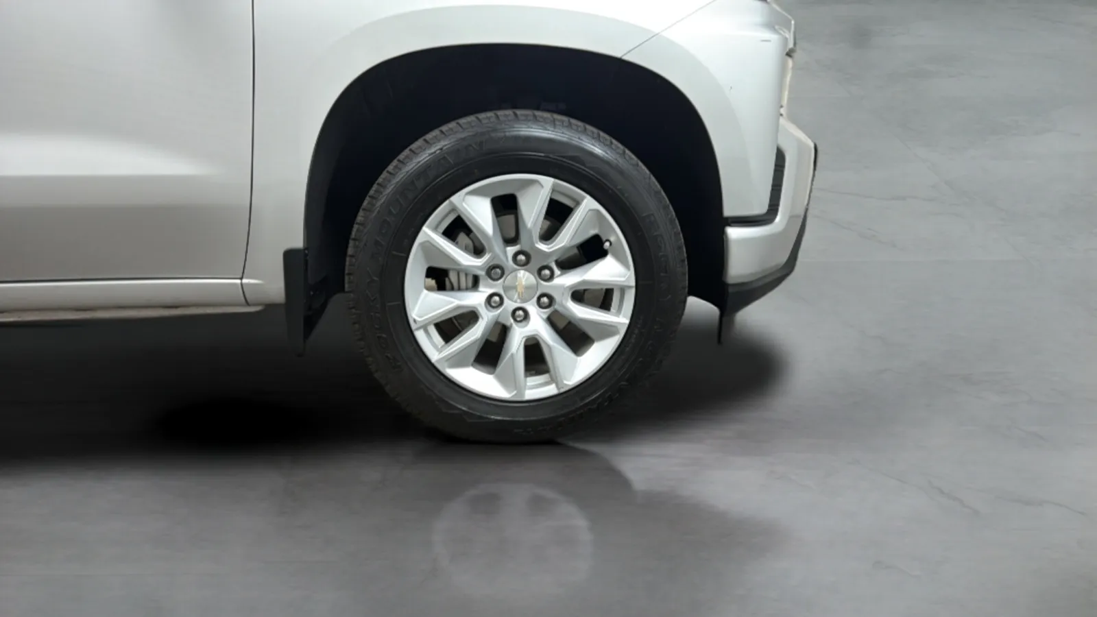 Chevrolet Silverado photo 24