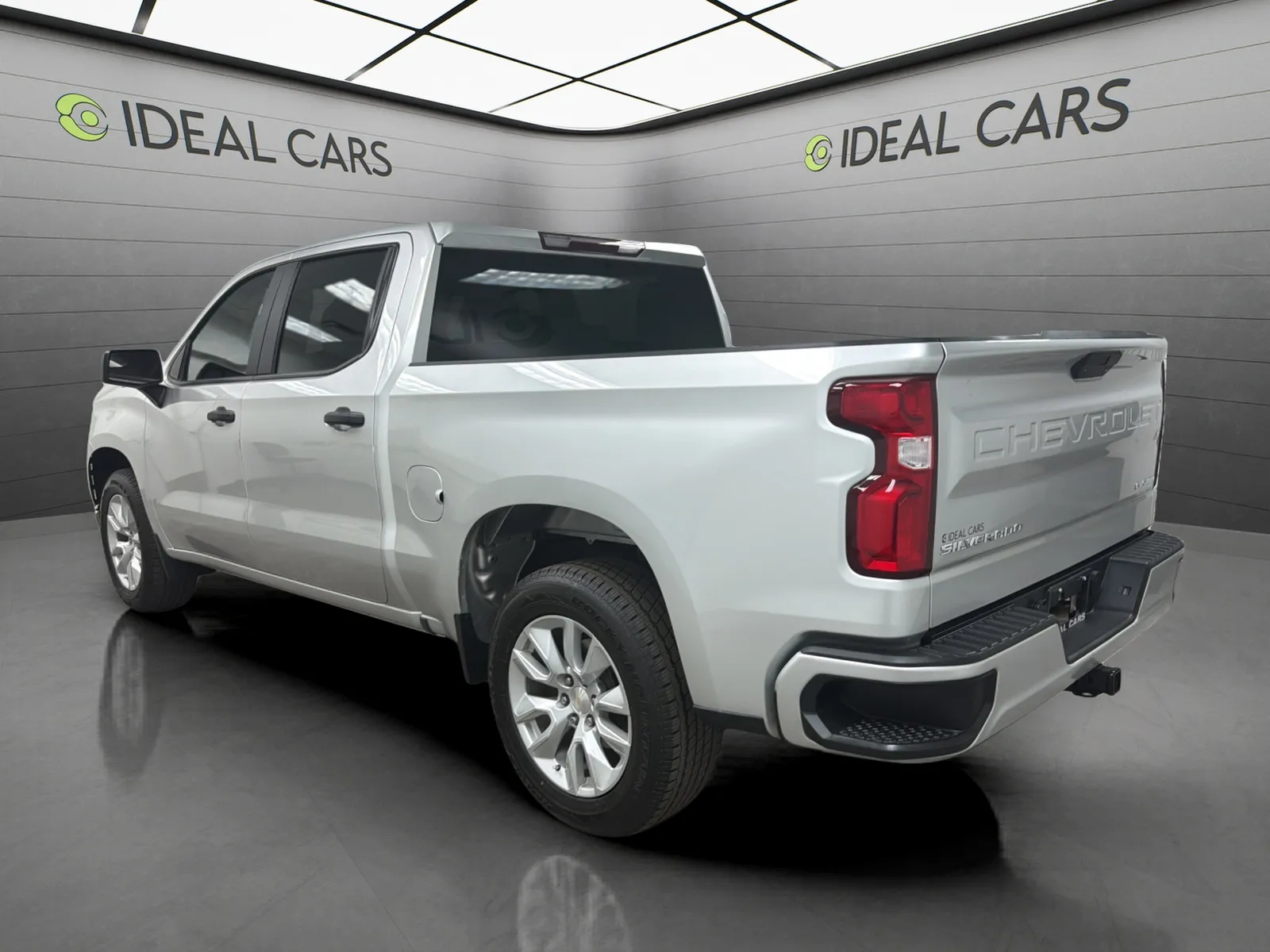 Chevrolet Silverado photo 7