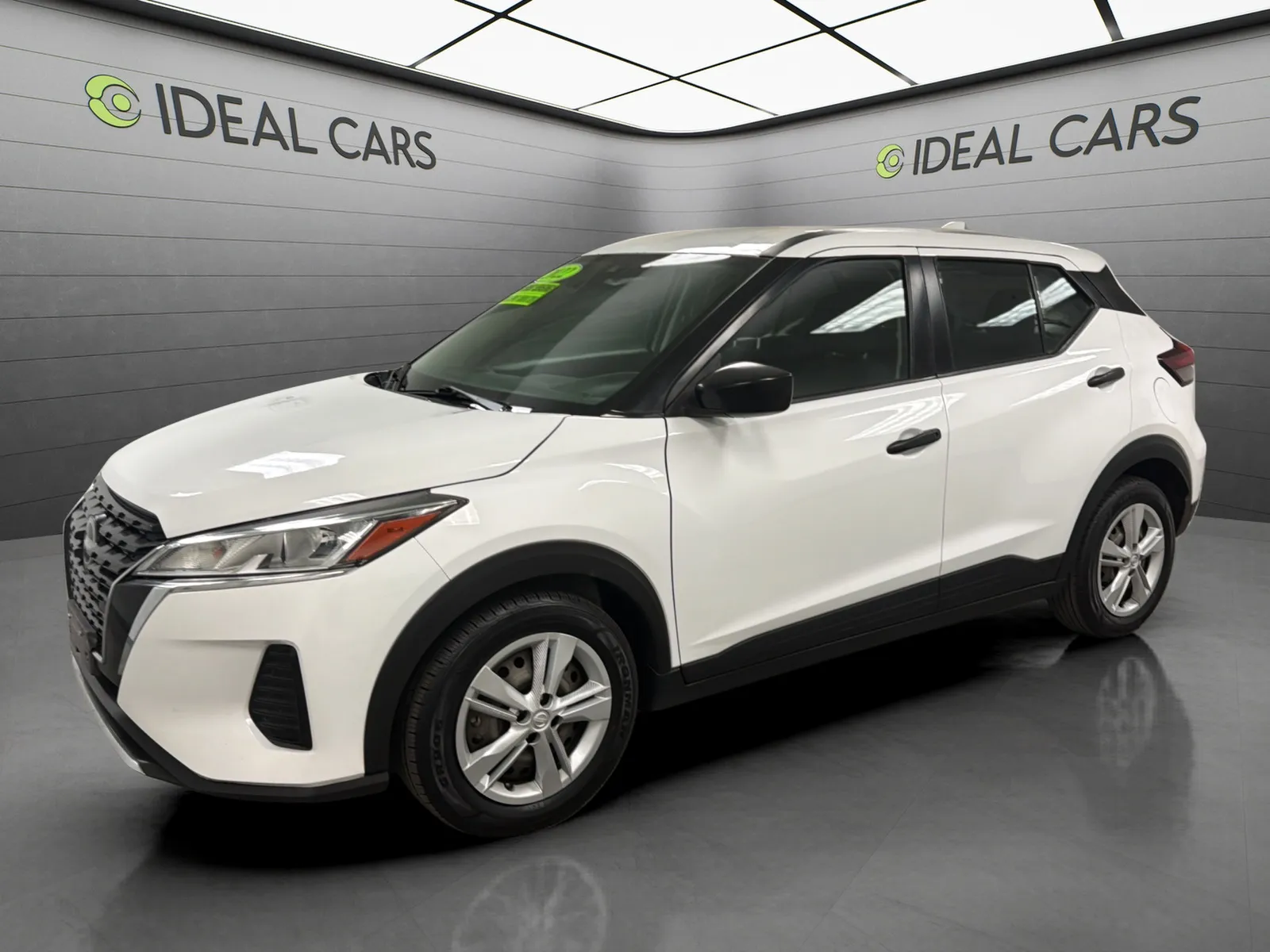 White 2022 Nissan Kicks S for sale in Mesa, AZ