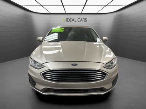 Photos of 2019 Ford Fusion SE for sale in Mesa, AZ at Ideal Cars - Broadway