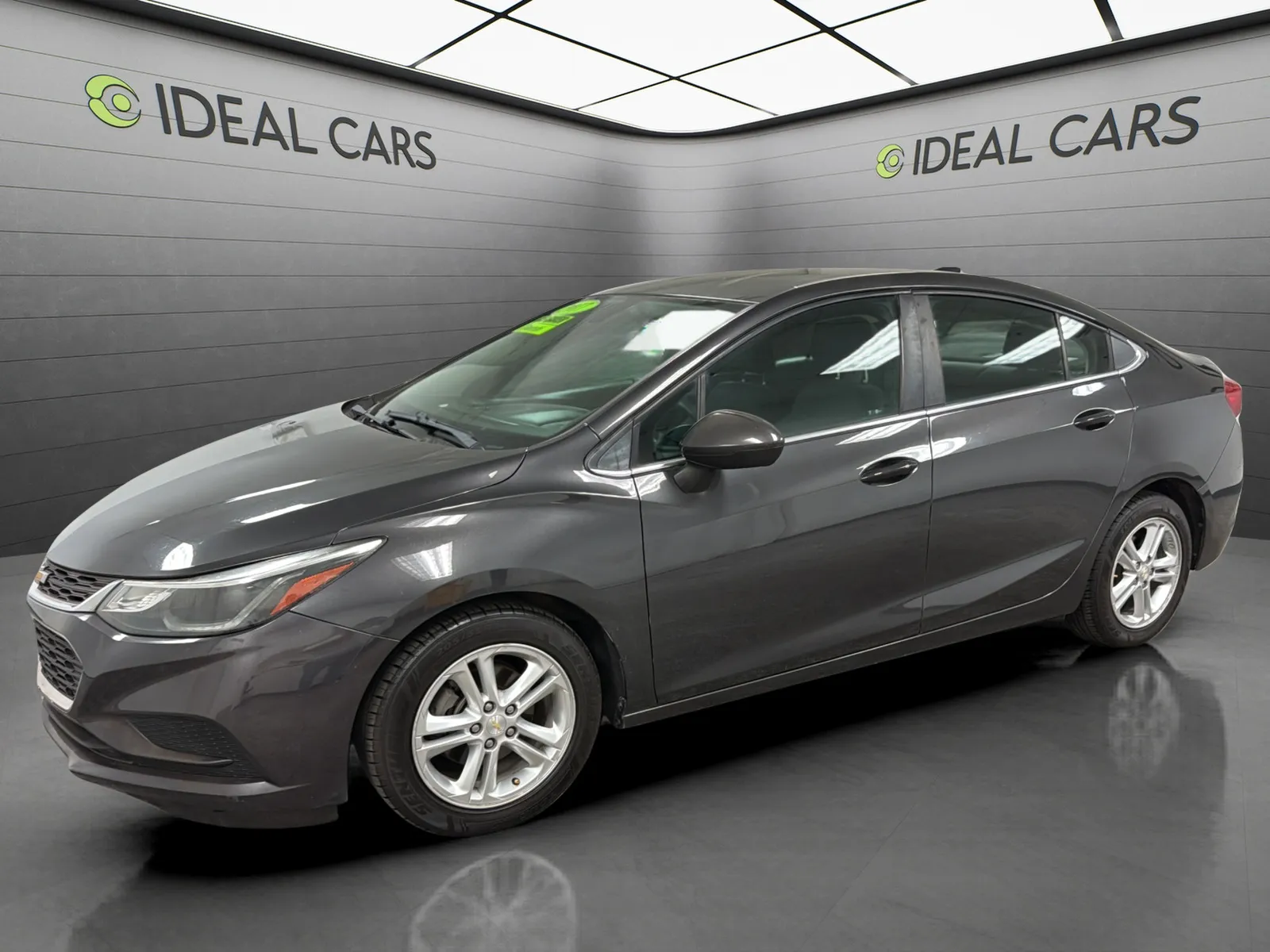 Gray 2017 Chevrolet Cruze LT Auto for sale in Mesa, AZ