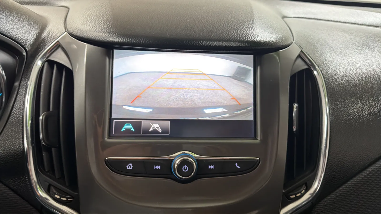 Chevrolet Cruze photo 14