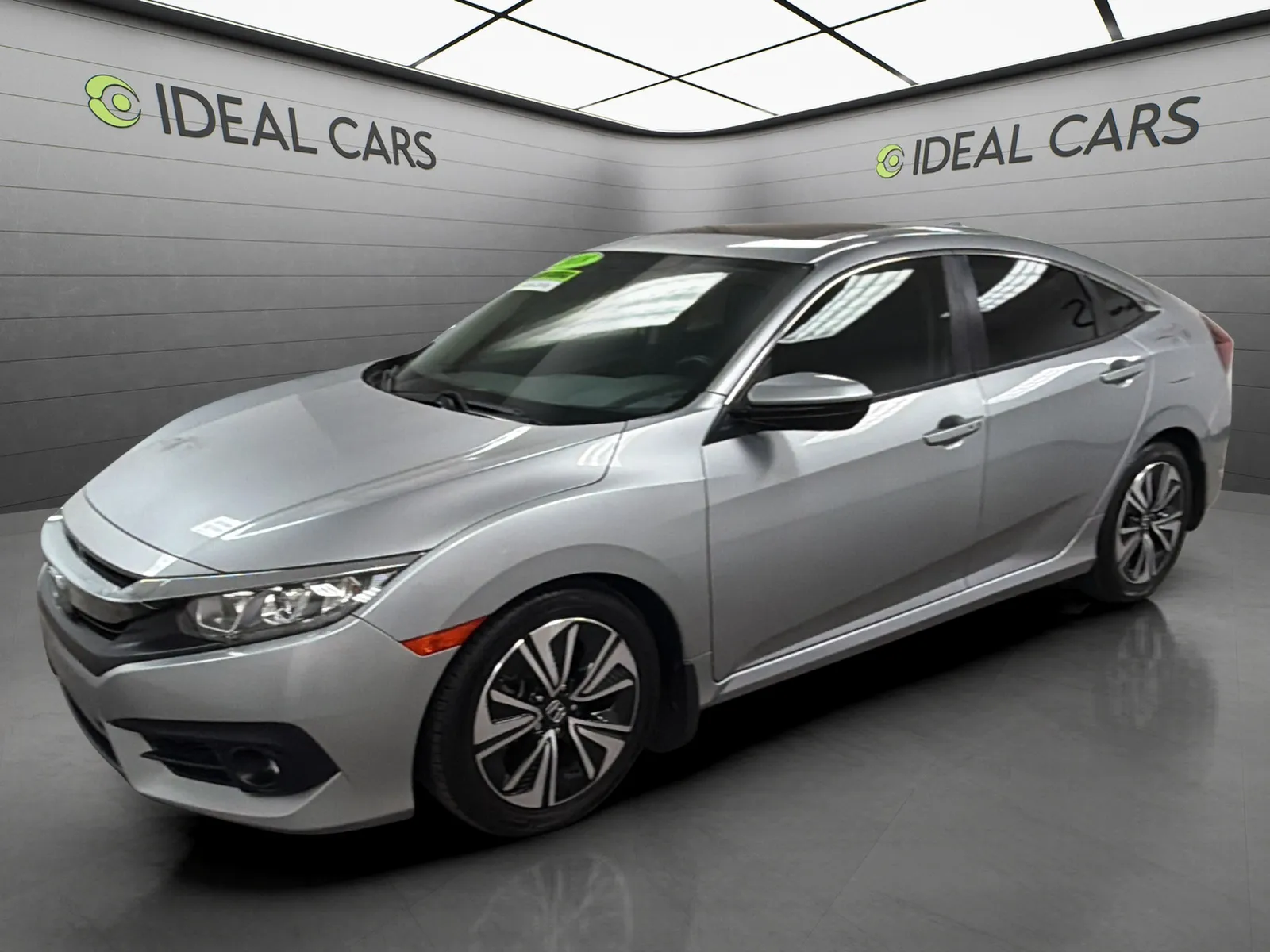 Silver 2018 Honda Civic EX-T for sale in Mesa, AZ