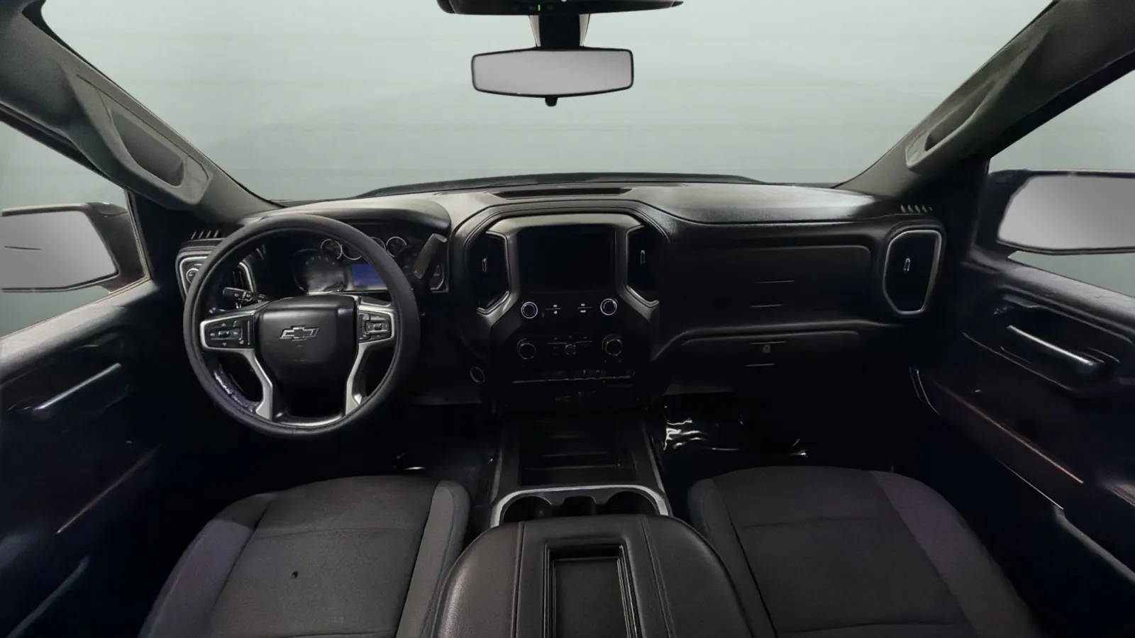 Chevrolet Silverado photo 9